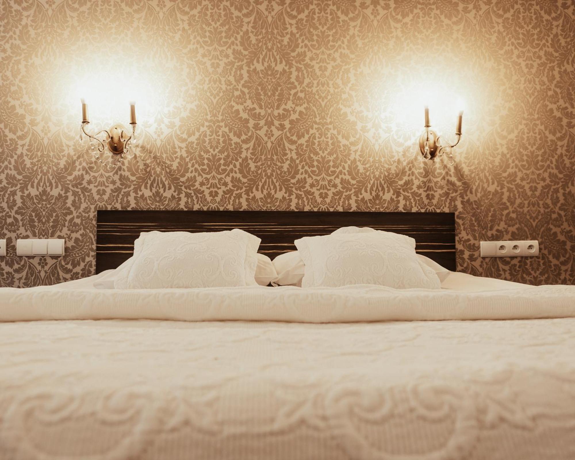 Hotel Korona 리브니크 외부 사진