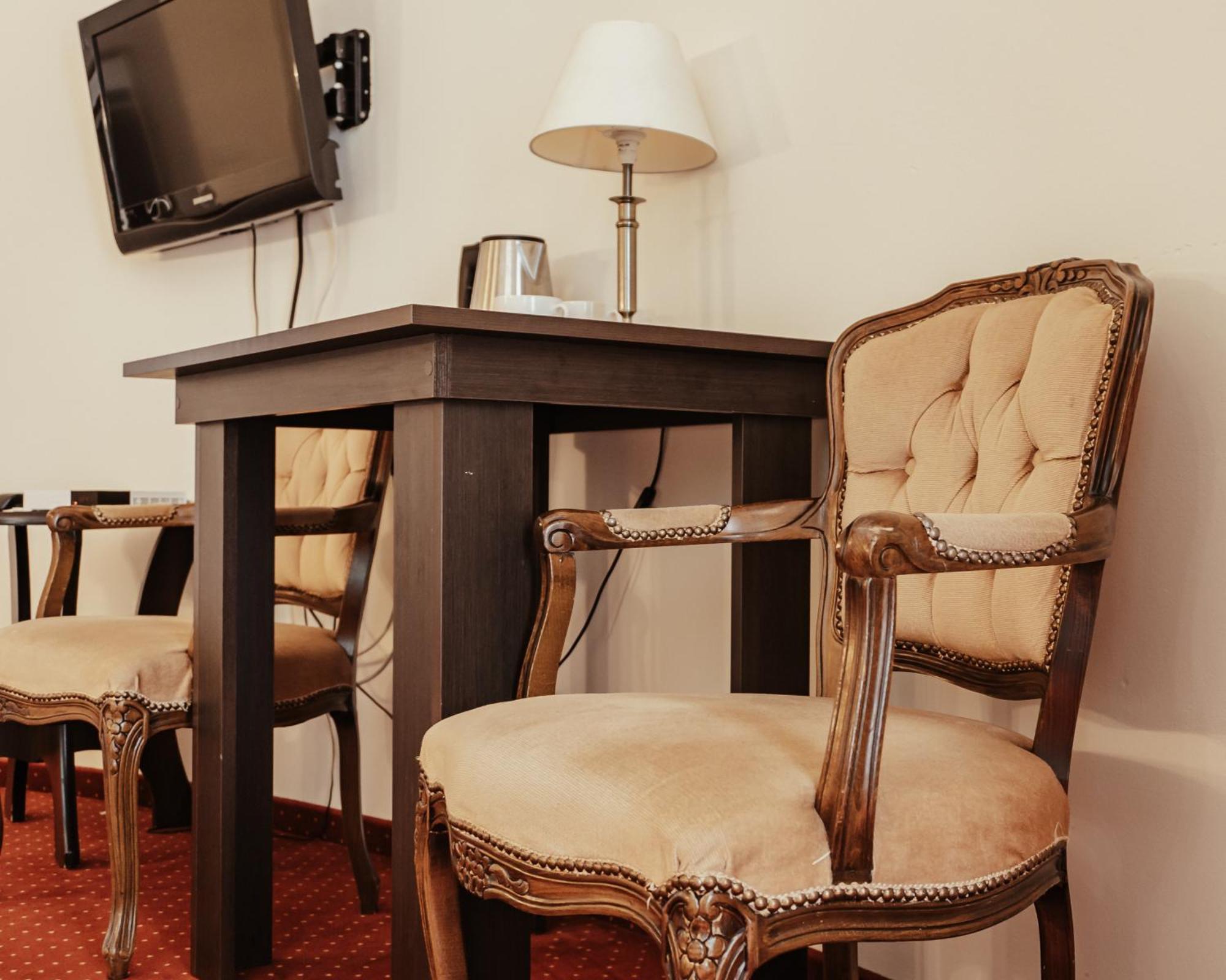 Hotel Korona 리브니크 외부 사진