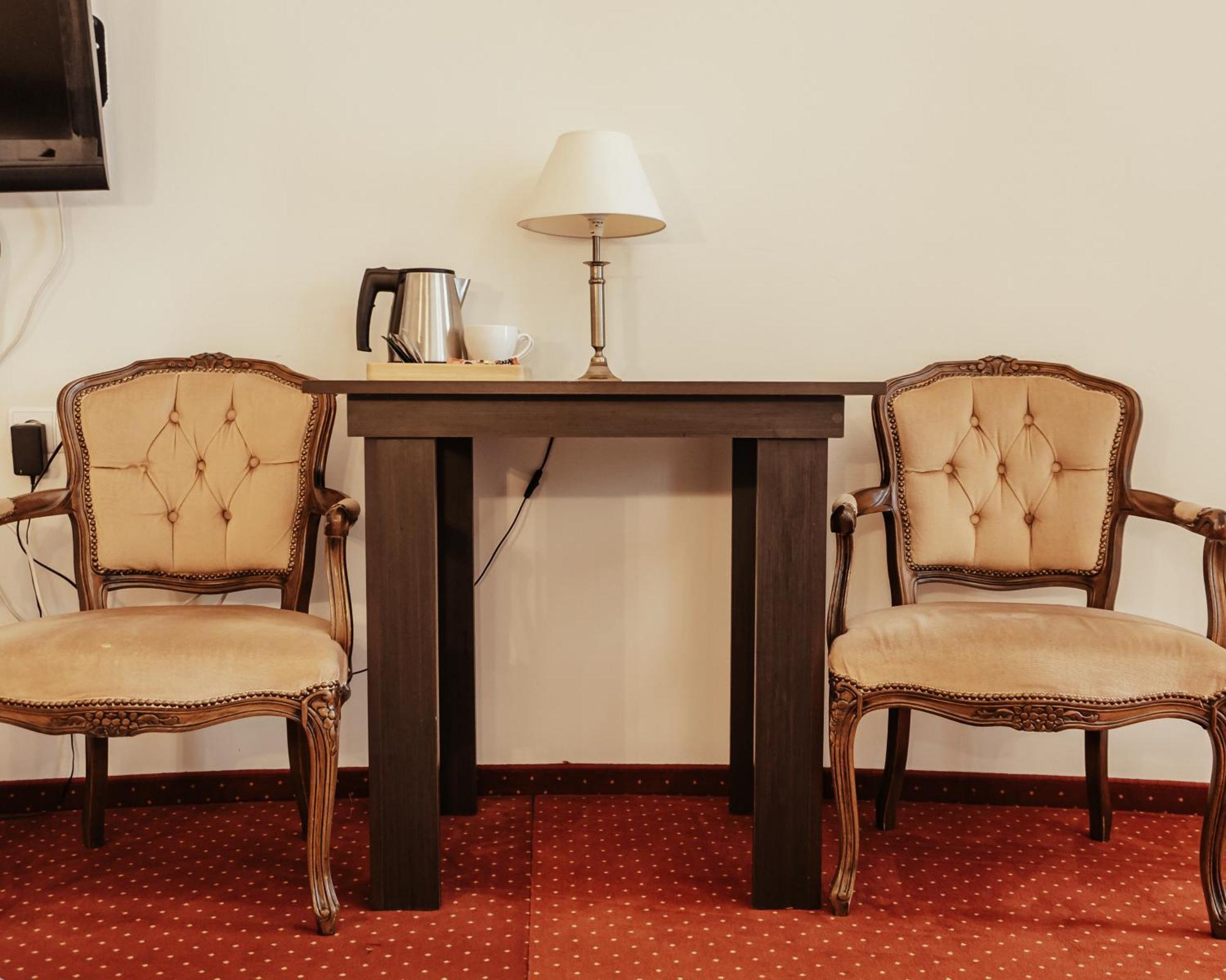 Hotel Korona 리브니크 외부 사진