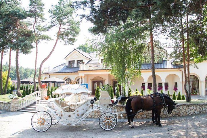 Hotel Korona 리브니크 외부 사진