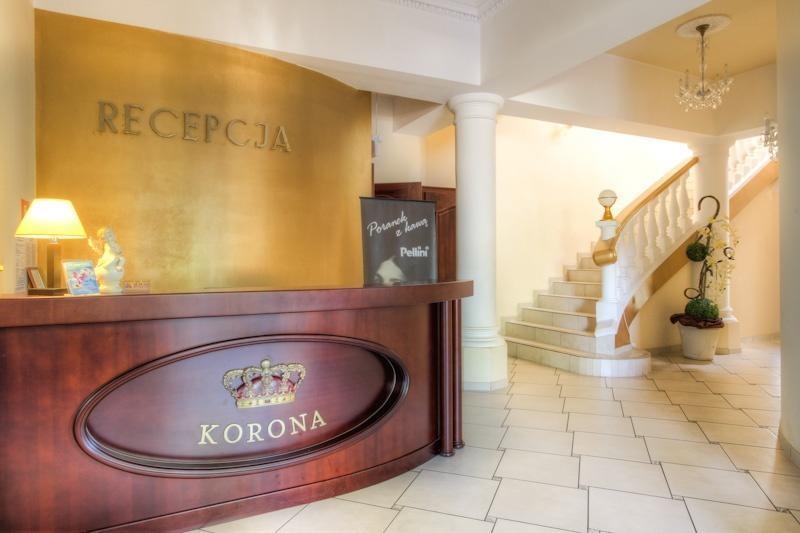 Hotel Korona 리브니크 외부 사진
